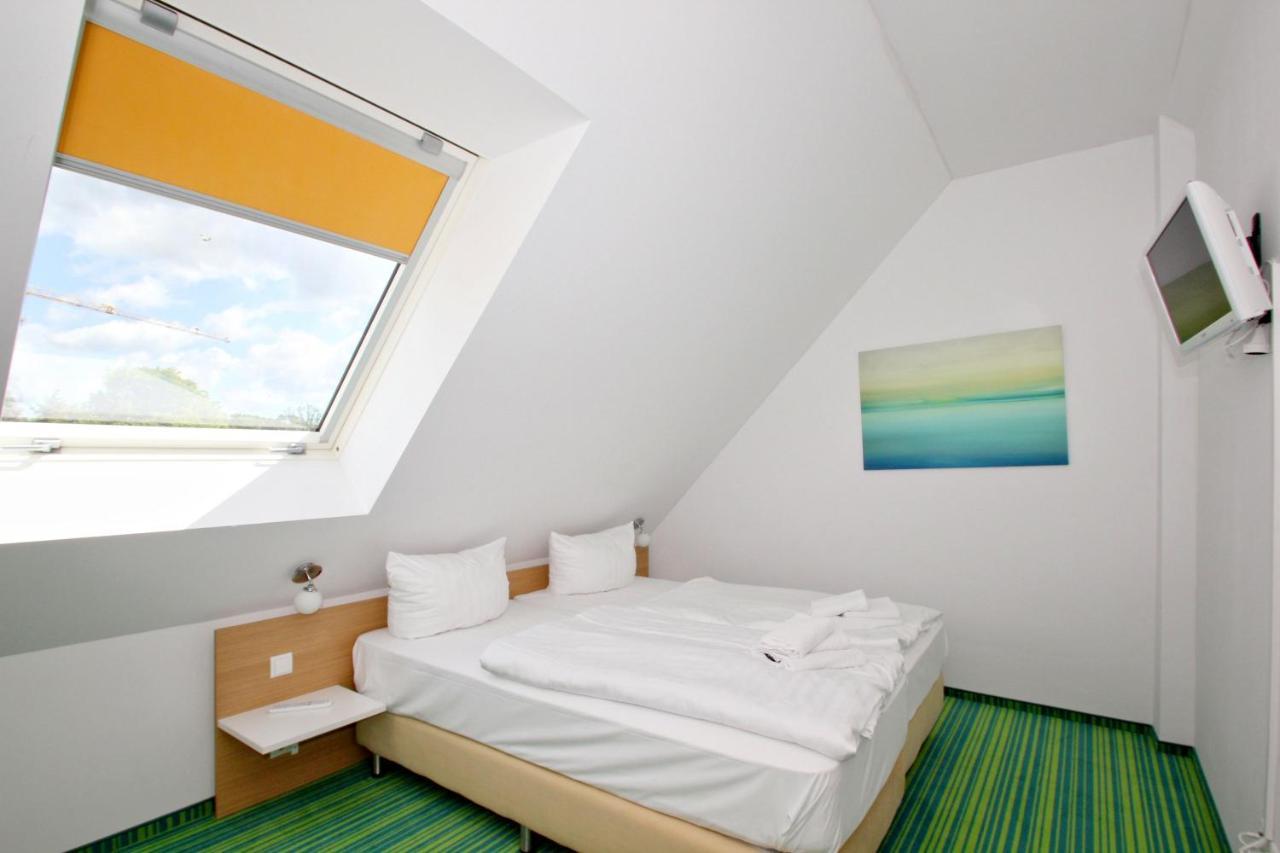 Strandnahe Fewo Mit Balkon, Gratis Nutzung Vom Ahoi Erlebnisbad Und Sauna In Sellin - Rex Rugia Fewo 30-6 로베 외부 사진